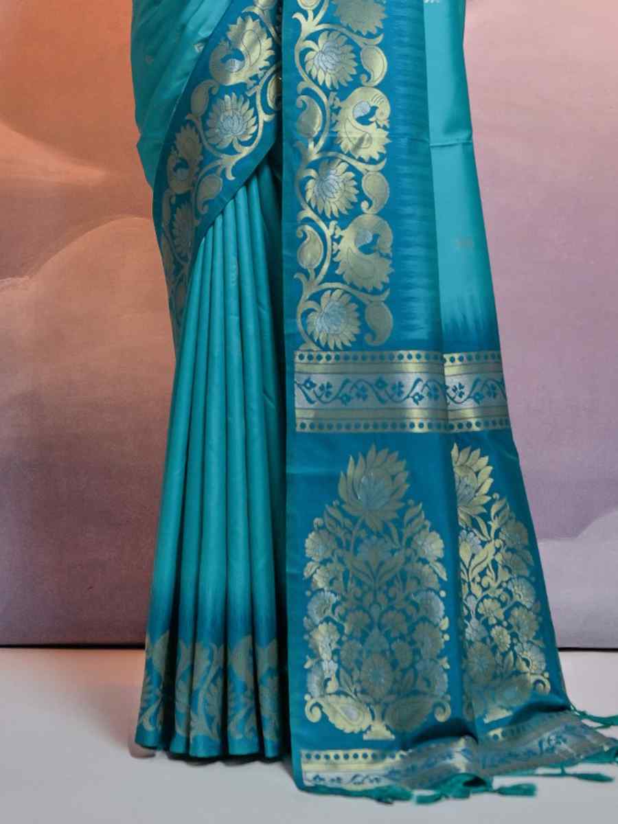 Firozi Soft Silk Handwoven Wedding Festival Heavy Border Saree