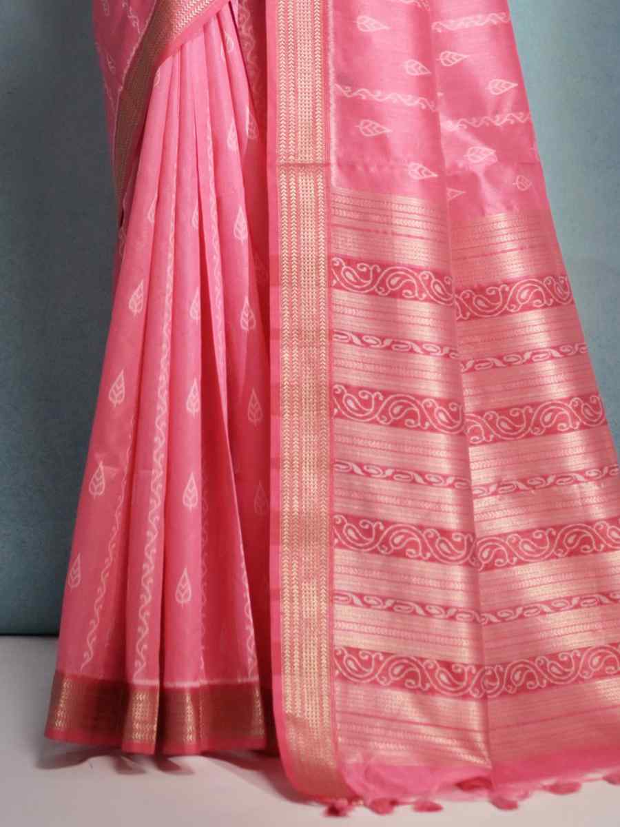 Gajri Raw Silk Handwoven Casual Festival Classic Style Saree