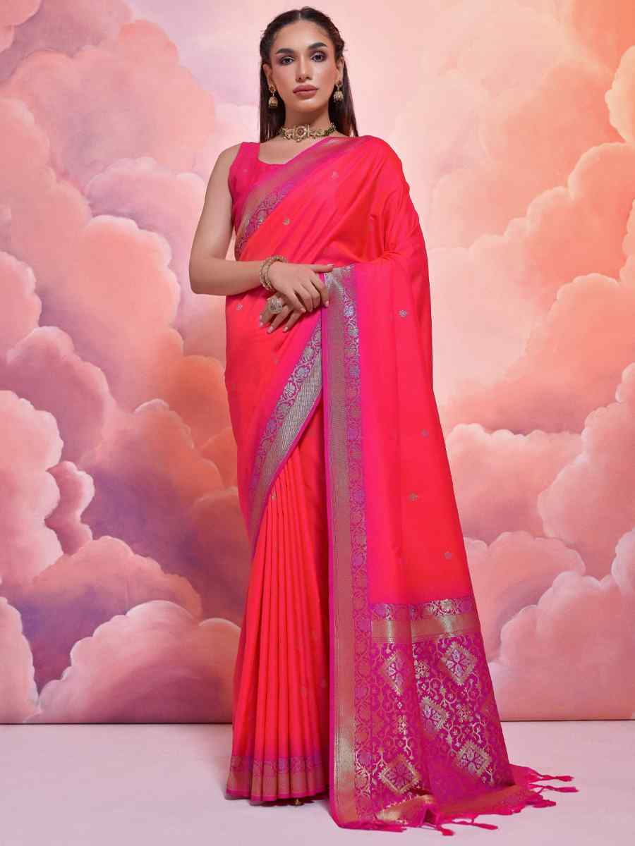 Gajri Soft Silk Handwoven Casual Festival Classic Style Saree