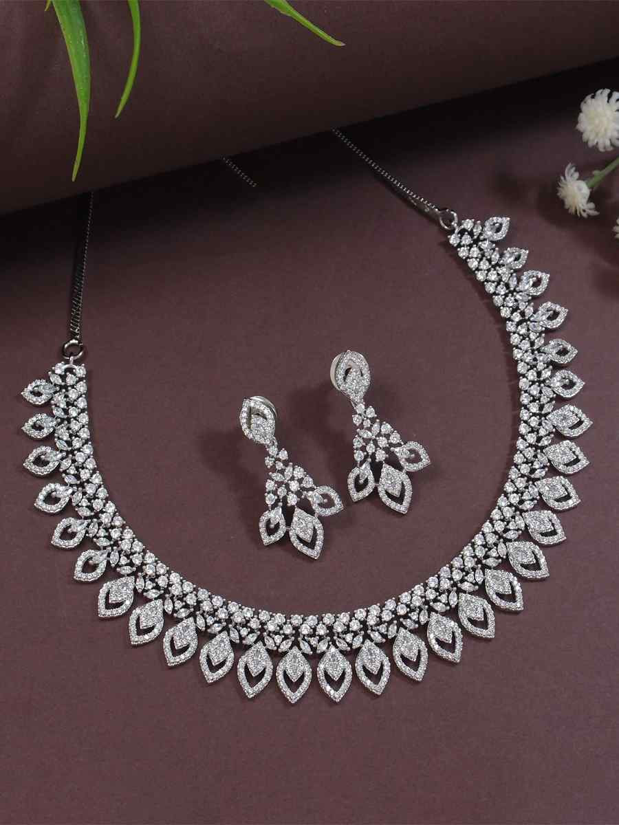 Gold Alloy Festival Wear Diamond Necklace