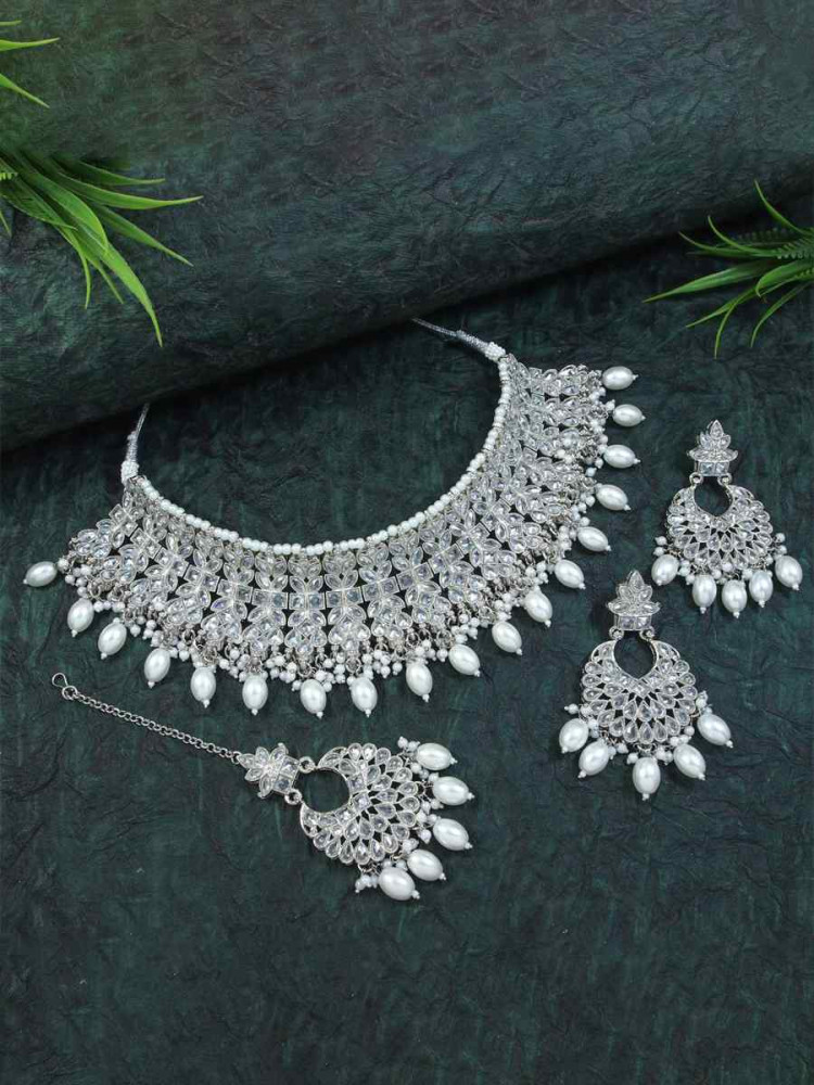Gold Alloy Festival Wear Diamond Necklace