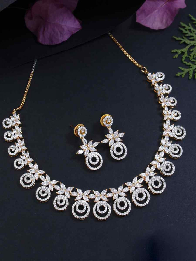 Gold Alloy Festival Wear Diamond Necklace