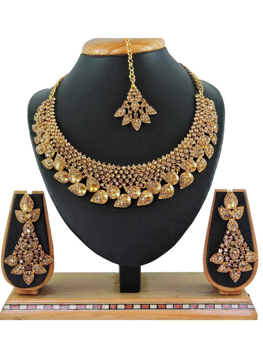 Gold Alloy Festival Wear Diamonds Necklace