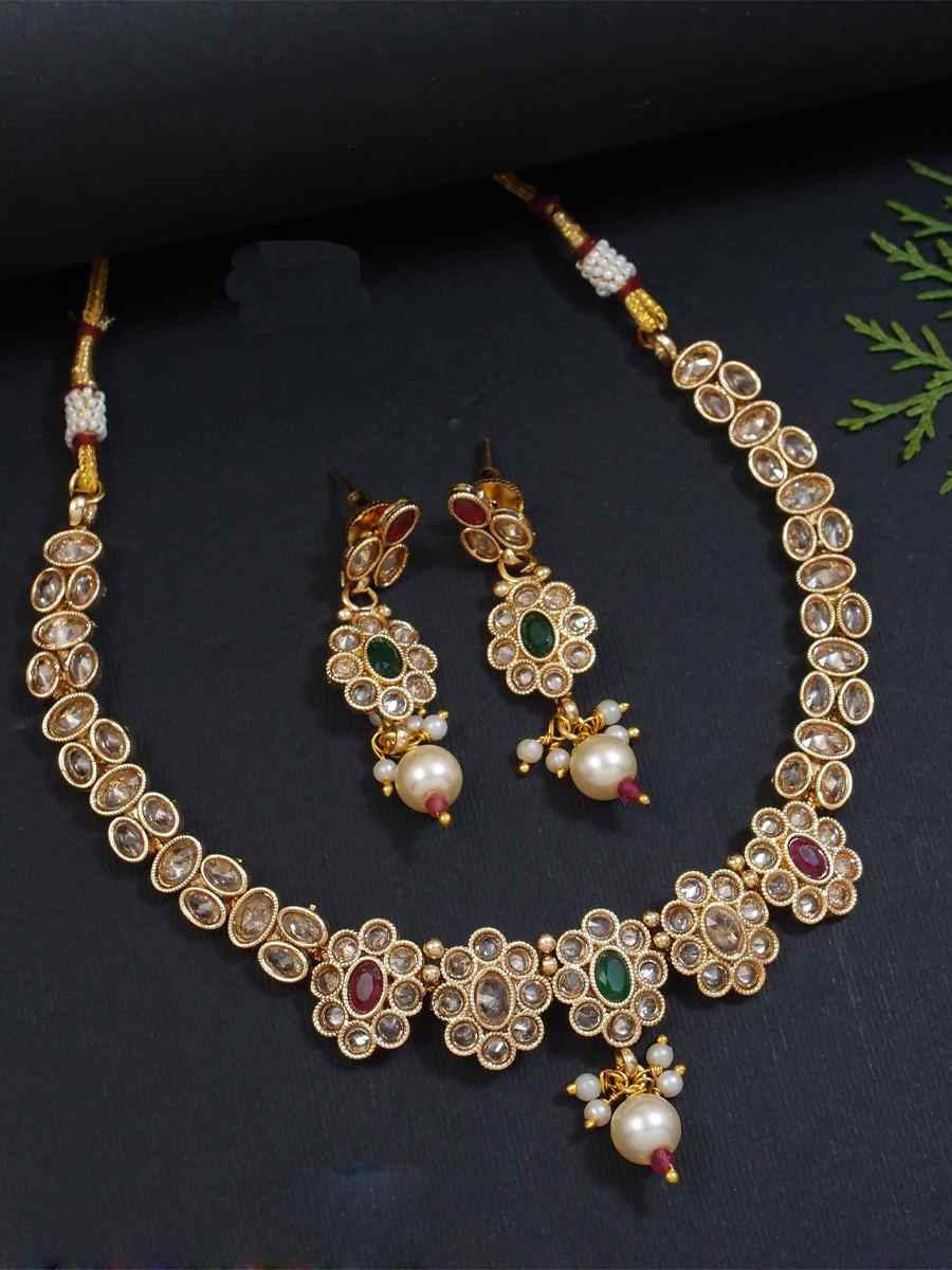 Gold Alloy Festival Wear Kundan Necklace
