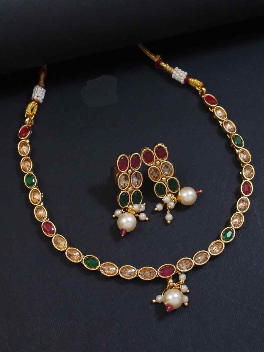 Gold Alloy Festival Wear Kundan Necklace