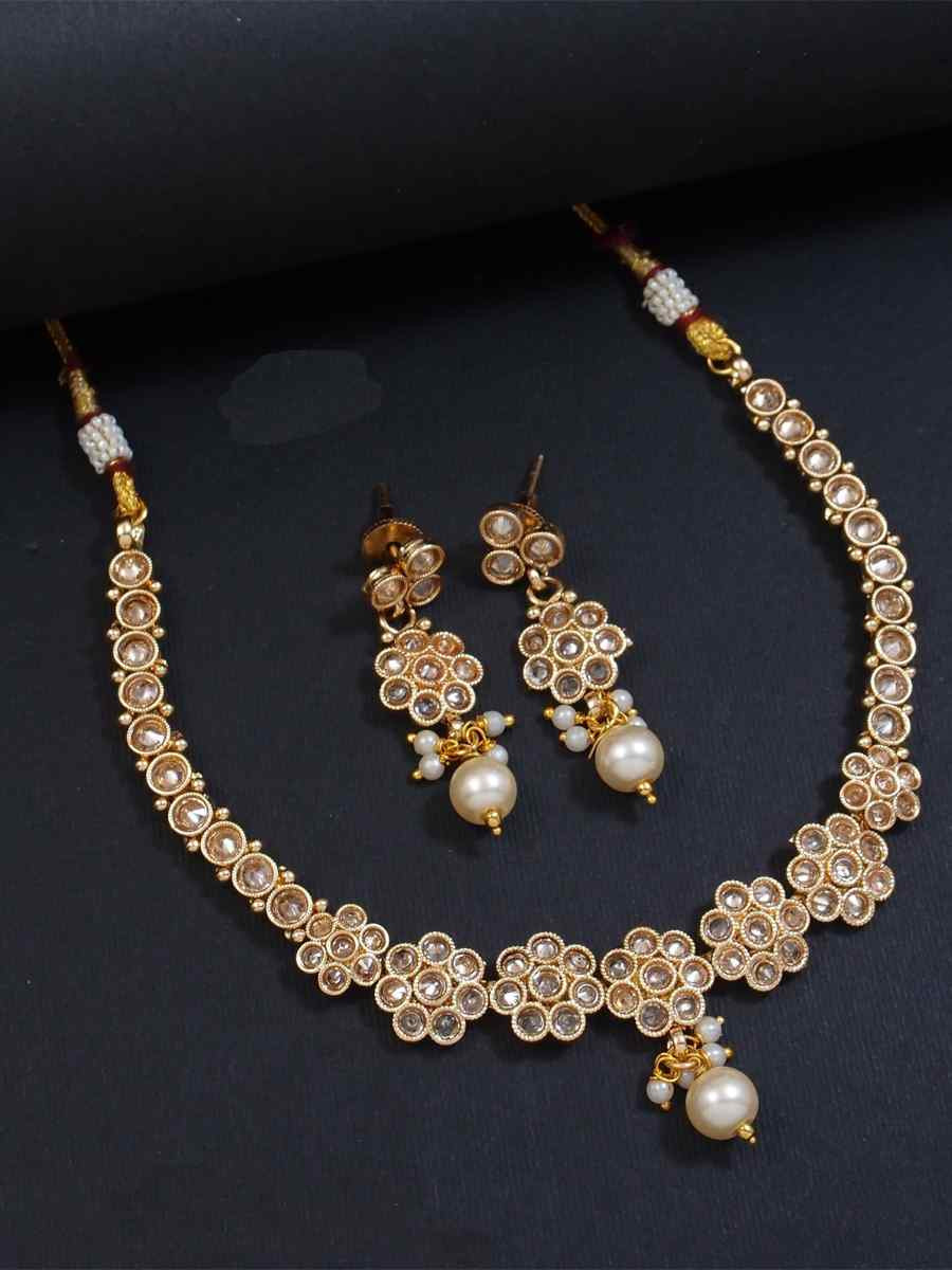 Gold Alloy Festival Wear Kundan Necklace
