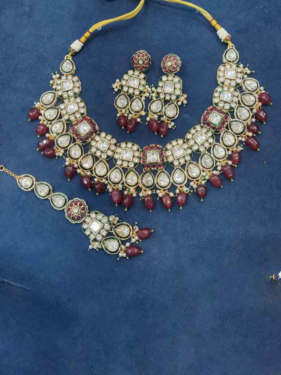 Gold Alloy Festival Wear Kundan Necklace