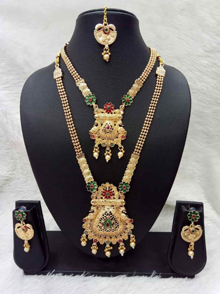 Gold Alloy Festival Wear Kundan Necklace