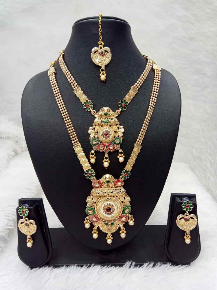 Gold Alloy Festival Wear Kundan Necklace
