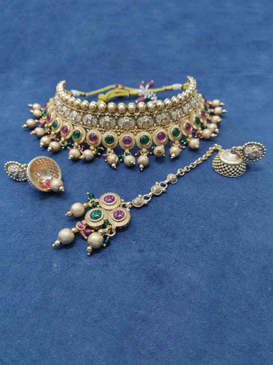 Gold Alloy Festival Wear Kundan Necklace