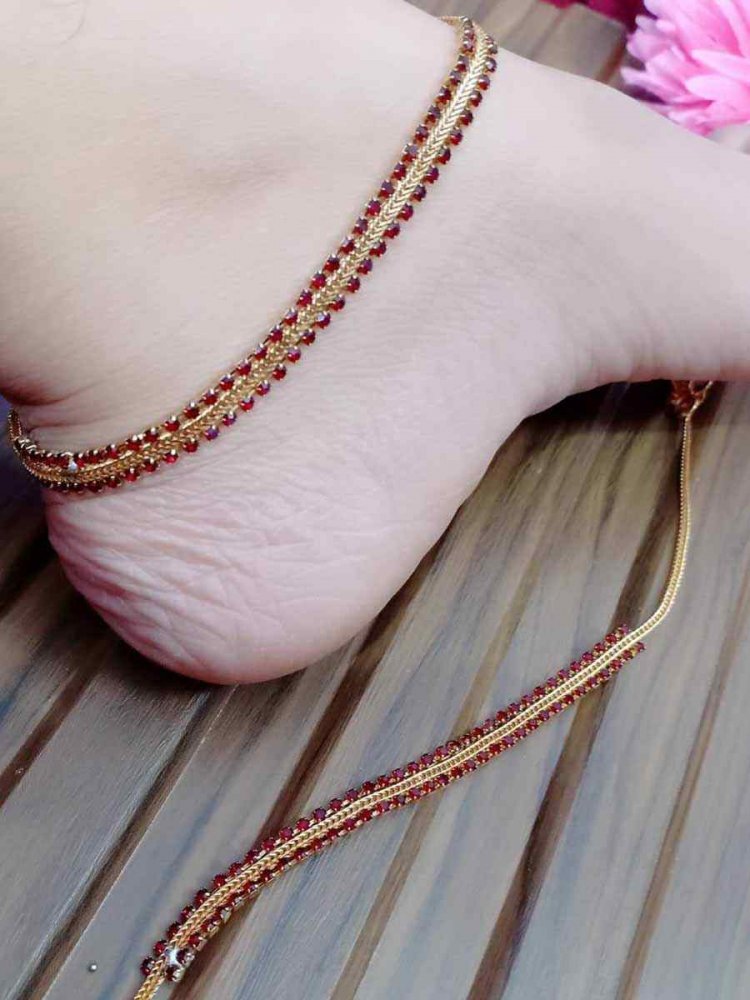 Gold Alloy Festival Wear Stone Anklets