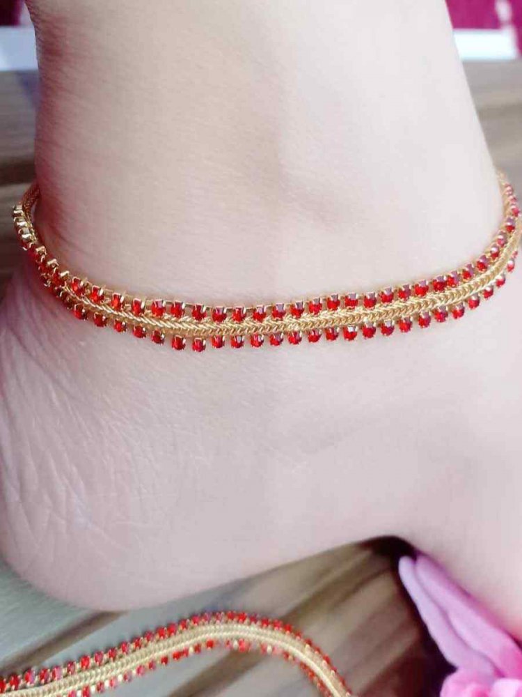 Gold Alloy Festival Wear Stone Anklets