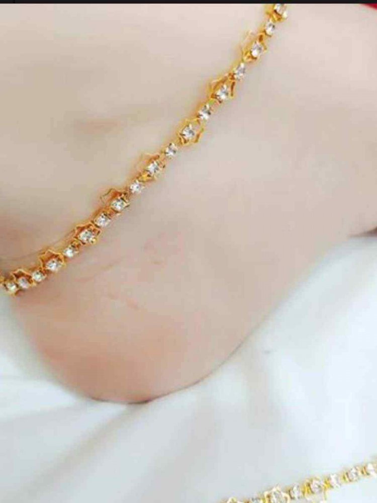 Gold Alloy Festival Wear Stone Anklets