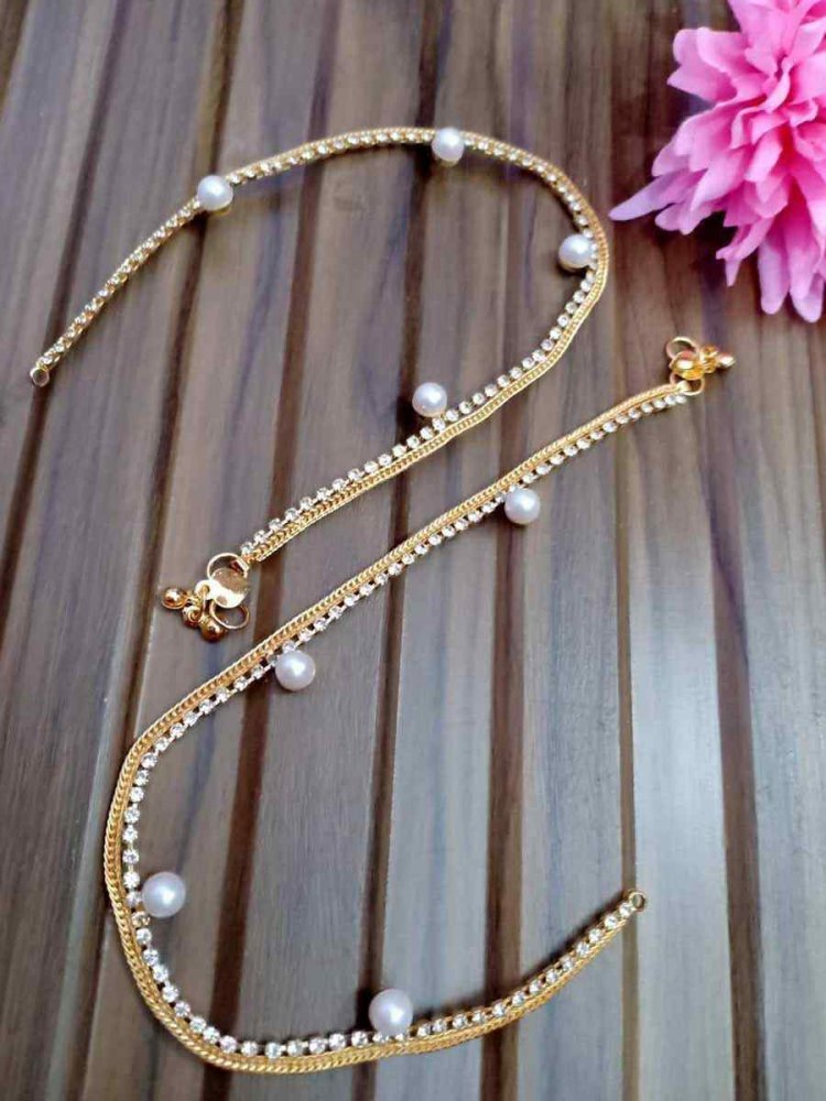 Gold Alloy Festival Wear Stone Anklets