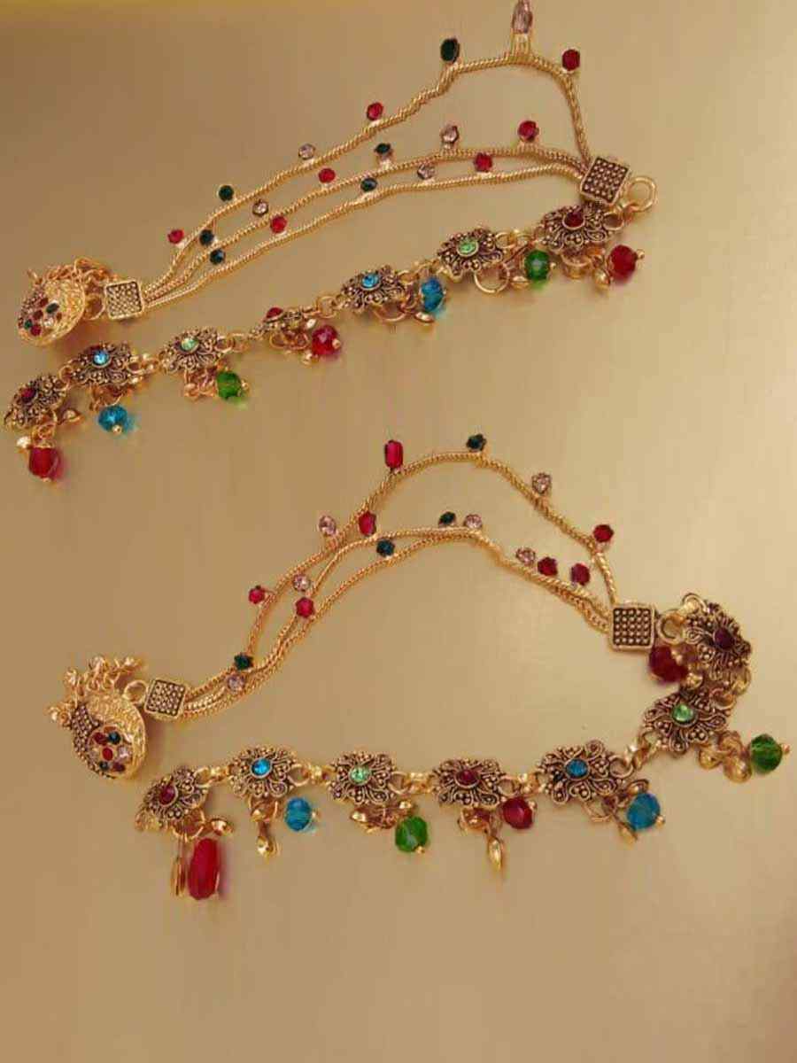 Gold Alloy Festival Wear Stone Anklets