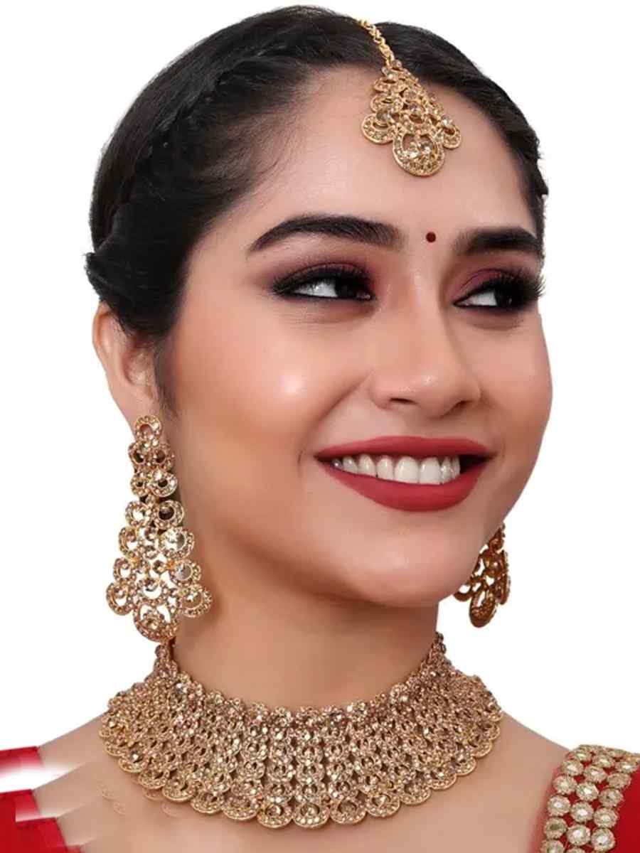Gold Alloy Wedding Wear Kundan Necklace