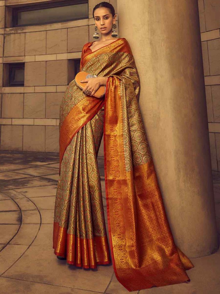 Gold Banarasi Handloom Weaving Silk Handwoven Wedding Festival Heavy Border Saree