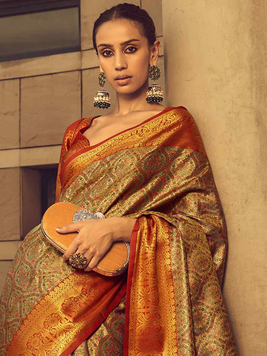 Gold Banarasi Handloom Weaving Silk Handwoven Wedding Festival Heavy Border Saree
