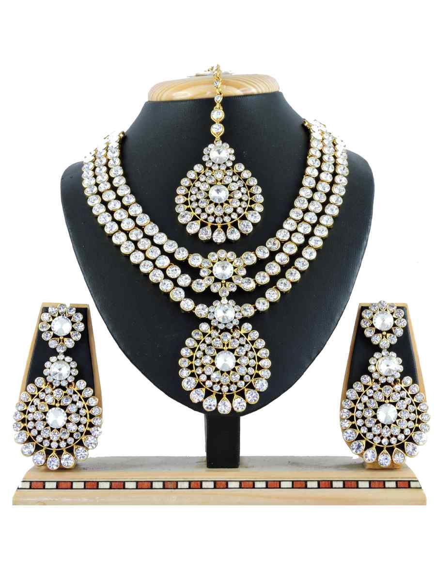 Gold White Alloy Festival Wear Diamonds Necklace