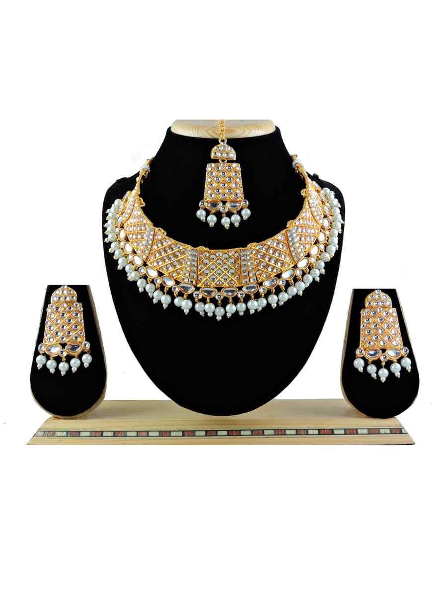 Gold White Alloy Festival Wear Diamonds Necklace