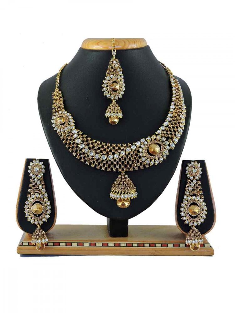 Golden Alloy Festival Wear Diamonds Necklace