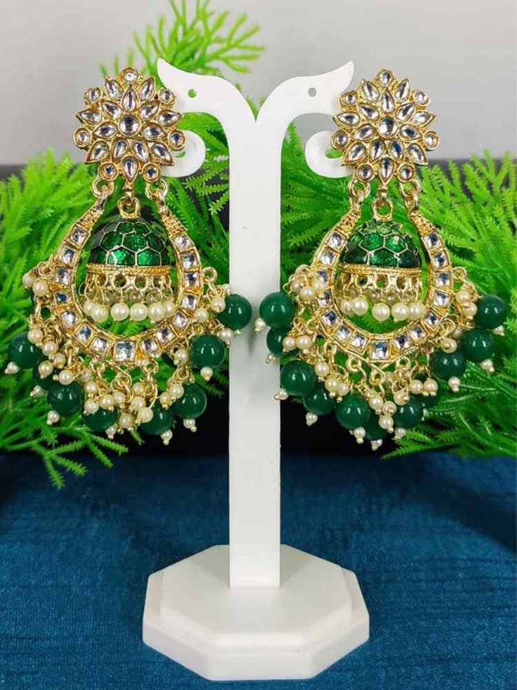 Green Alloy Bridal Wear Kundan Jhumkas