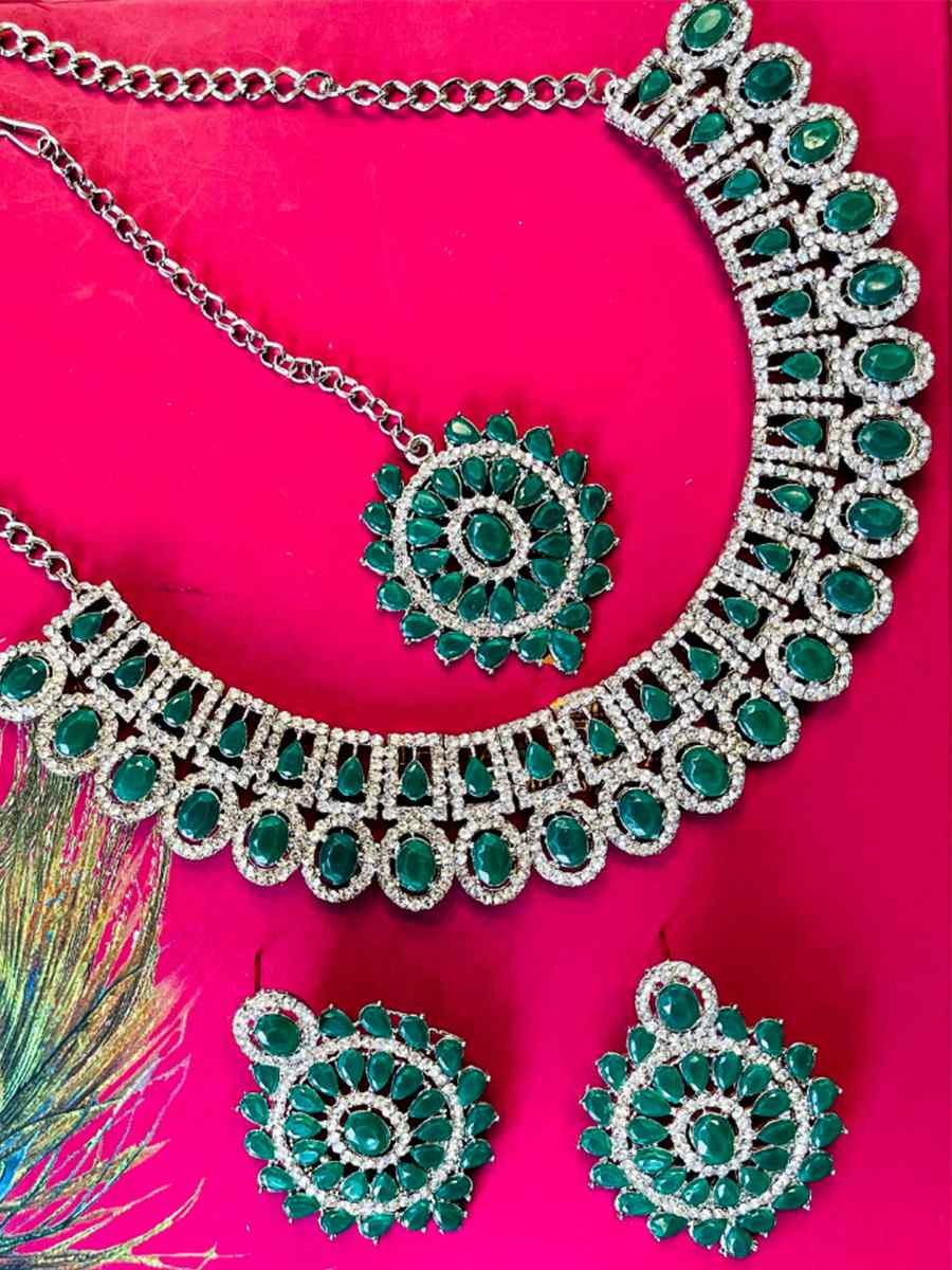 Green Alloy Festival Wear Diamonds Necklace