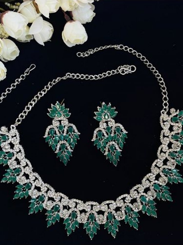 Green Alloy Festival Wear Diamonds Necklace