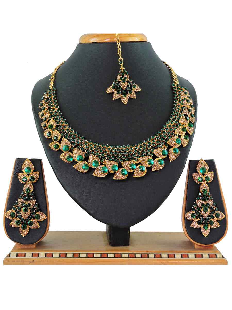 Green Alloy Festival Wear Diamonds Necklace