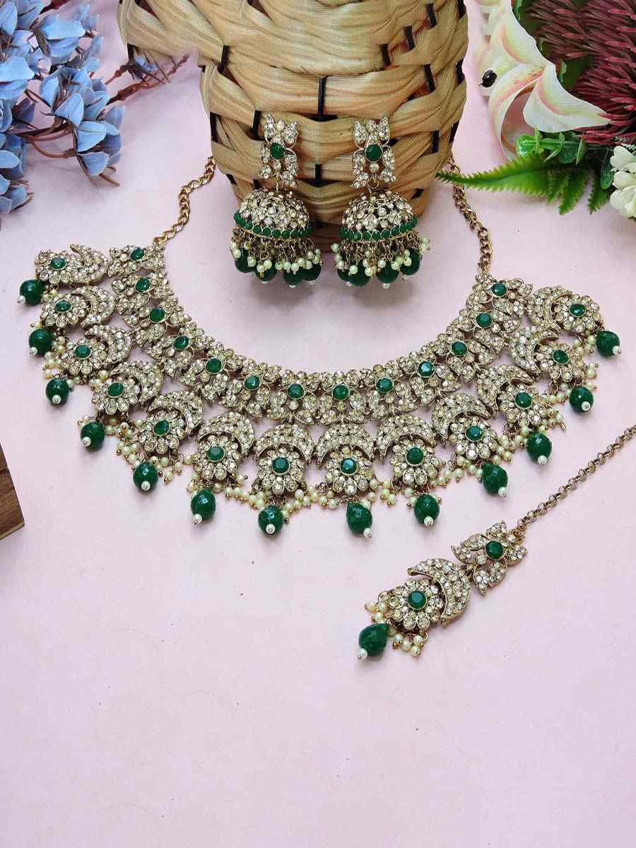 Green Alloy Festival Wear Kundan Necklace