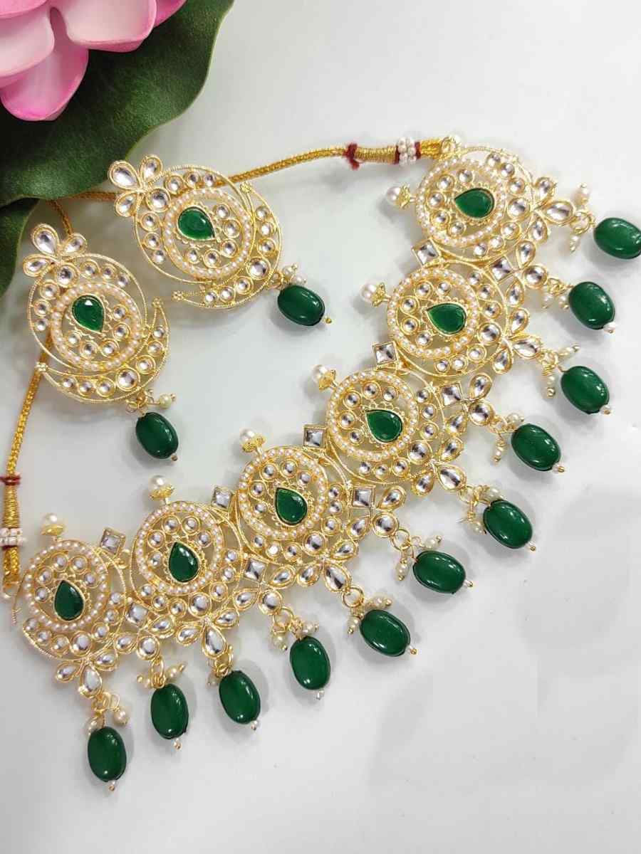 Green Alloy Festival Wear Kundan Necklace