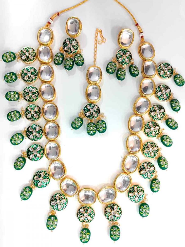 Green Alloy Festival Wear Kundan Necklace