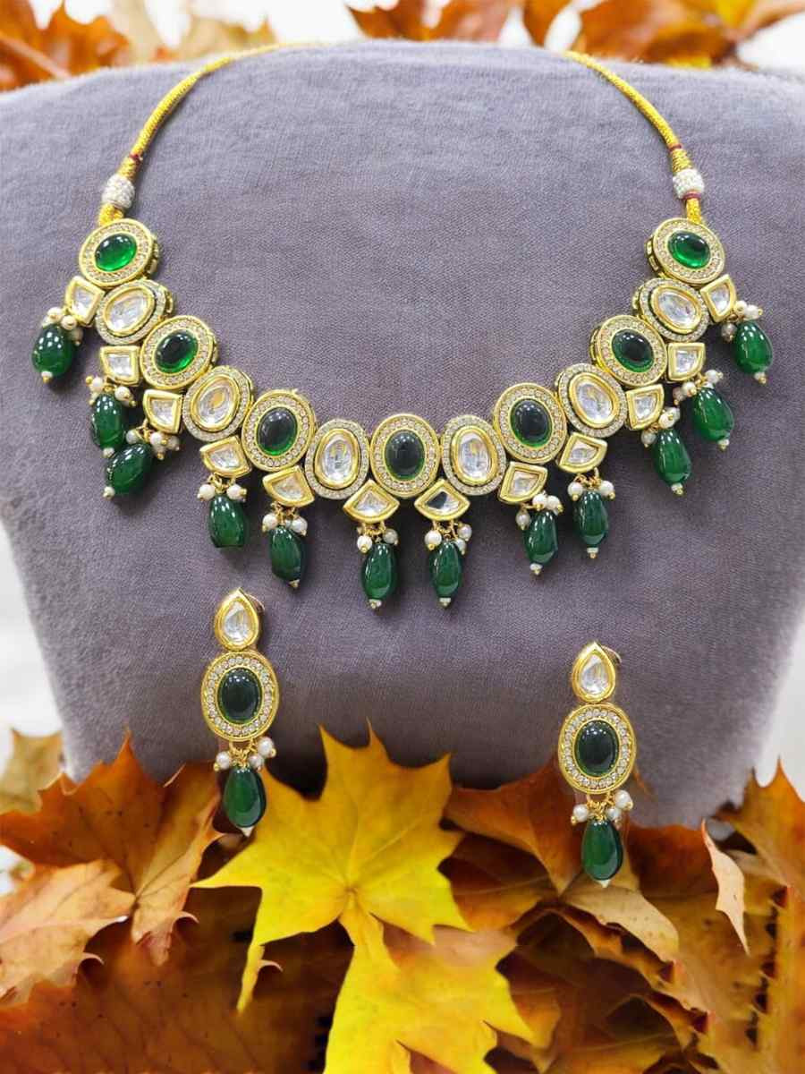 Green Alloy Metal Festival Wear Kundan Necklace