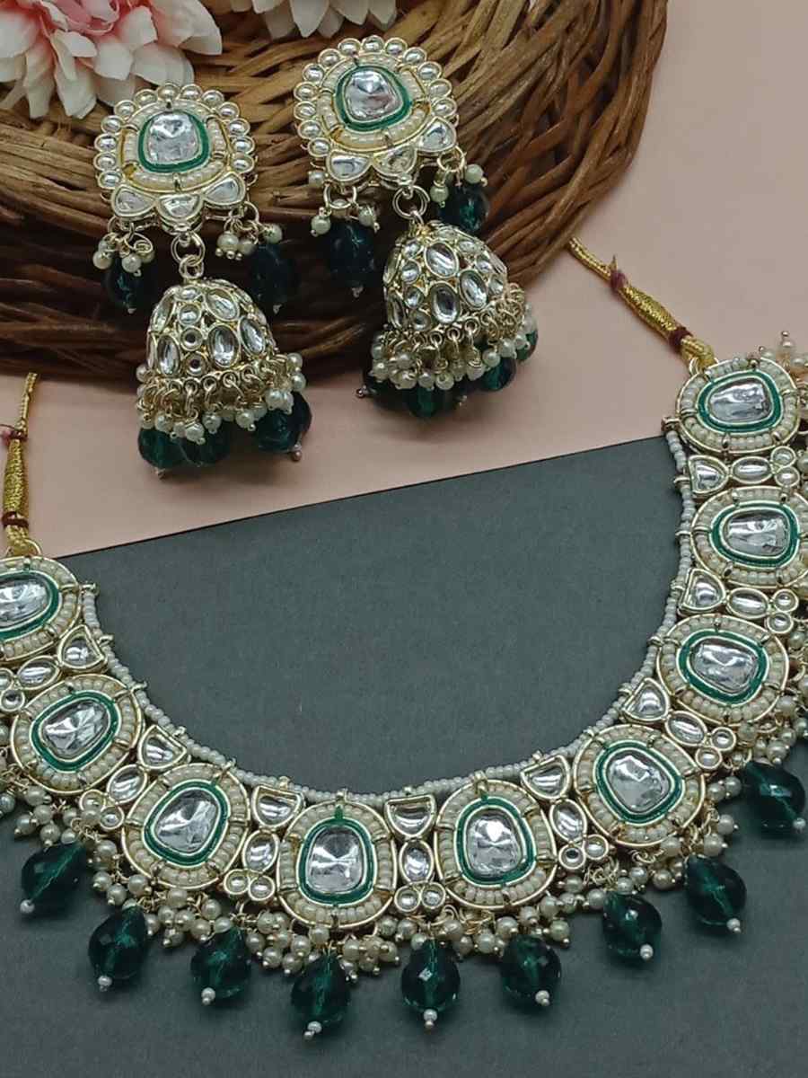 Green Alloy Metal Festival Wear Kundan Necklace