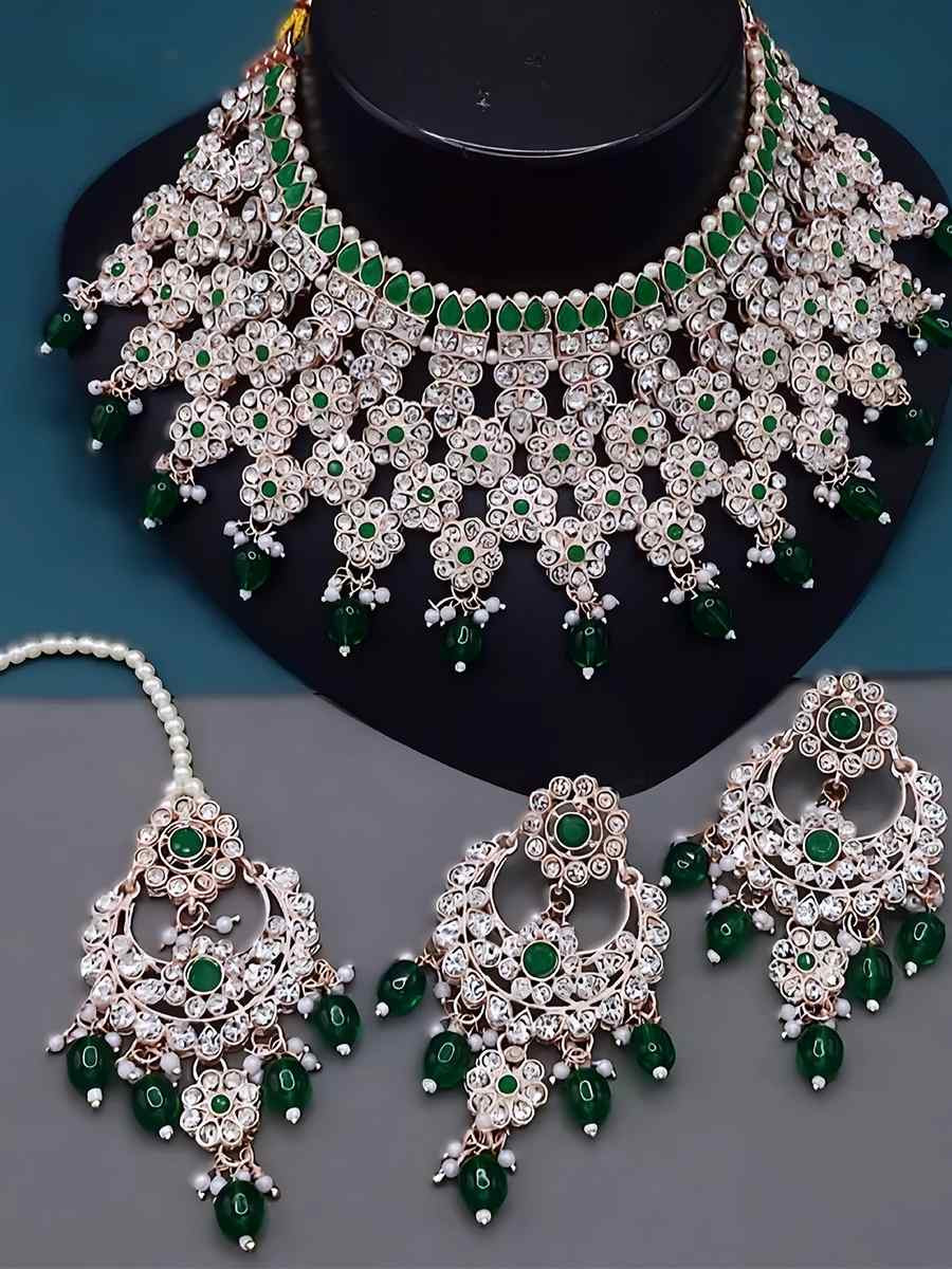 Green Alloy Metal Festival Wear Kundan Necklace