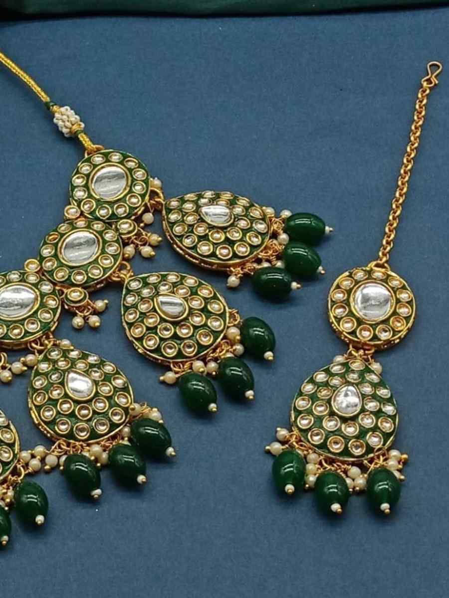 Green Alloy Metal Festival Wear Kundan Necklace