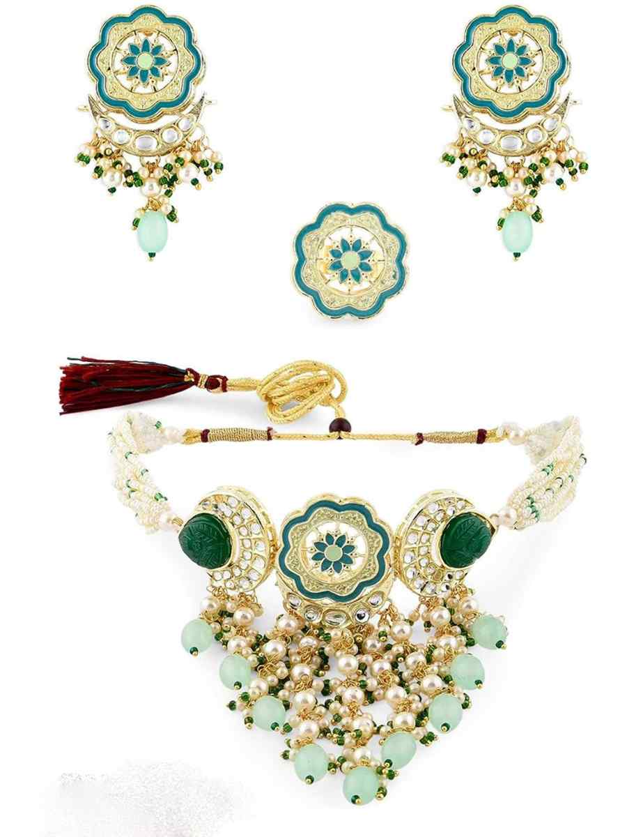 Green Alloy Metal Festival Wear Kundan Necklace
