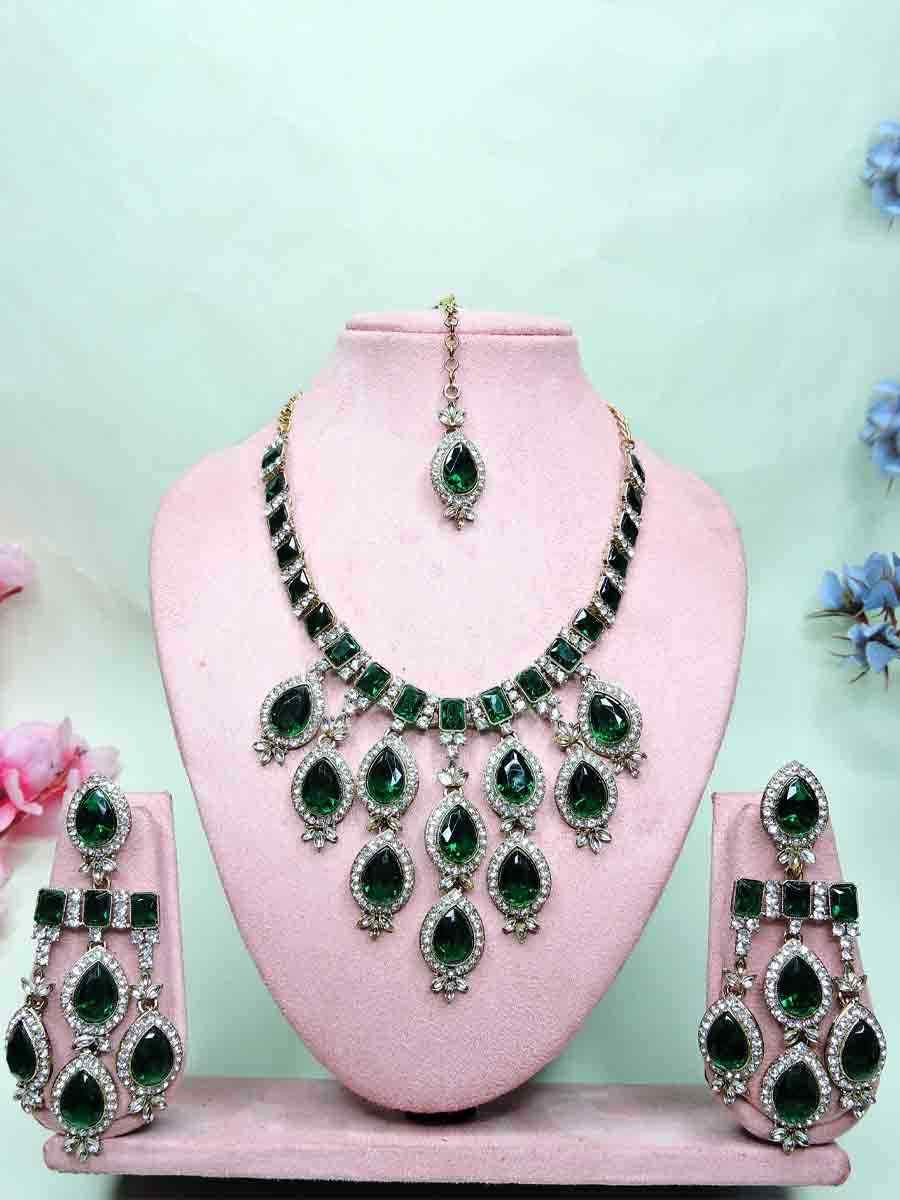 Green Alloy Metal Festival Wear Kundan Necklace