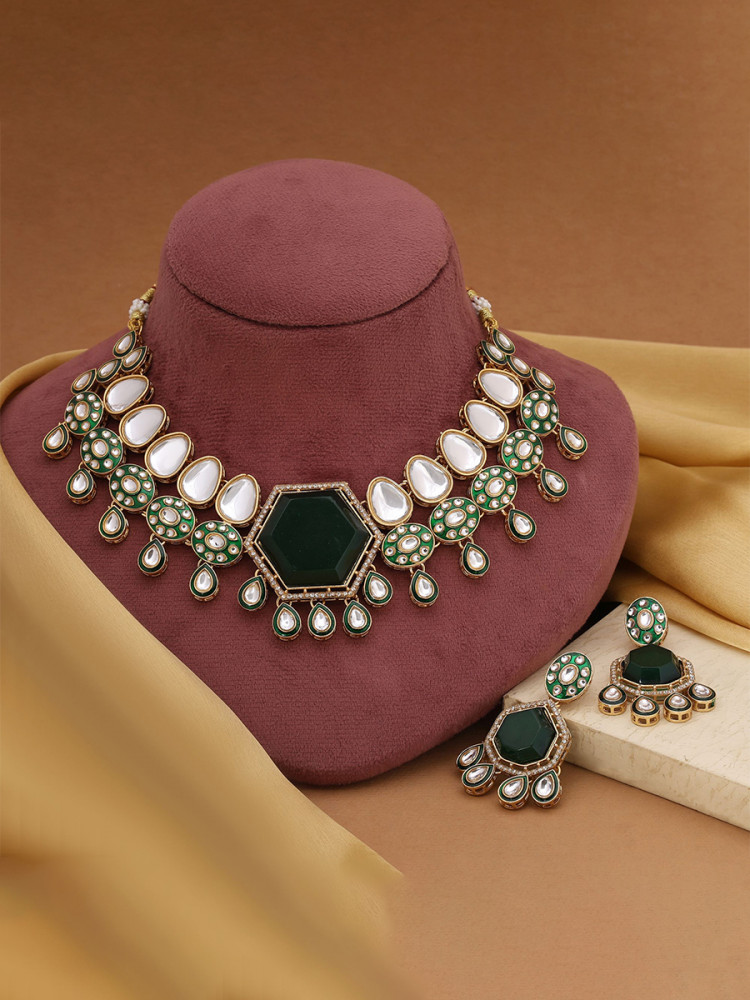 Image of Green Alloy Wedding Party Festival Wear Meenakari Gemstone Kundan Necklace