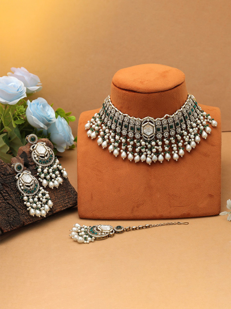 Image of Green Alloy Wedding Party Festival Wear Meenakari Work Kundan Necklace