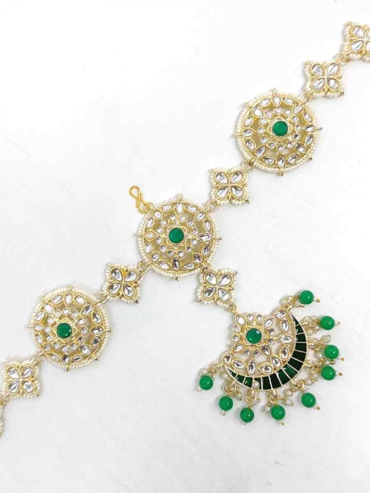 Green Alloy Wedding Wear Kundan Necklace