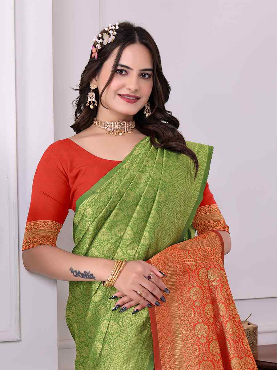 Green Banarasi Silk Handwoven Festival Wedding Fancy Heavy Border Saree