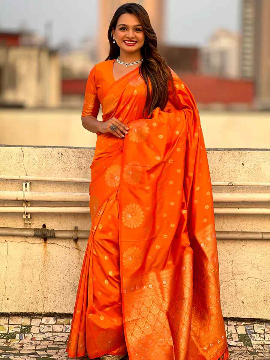 Green Banarasi Silk Handwoven Festival Wedding Fancy Heavy Border Saree