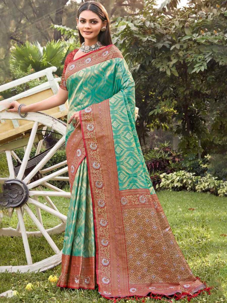 Green Banarasi Silk Handwoven Wedding Festival Heavy Border Saree