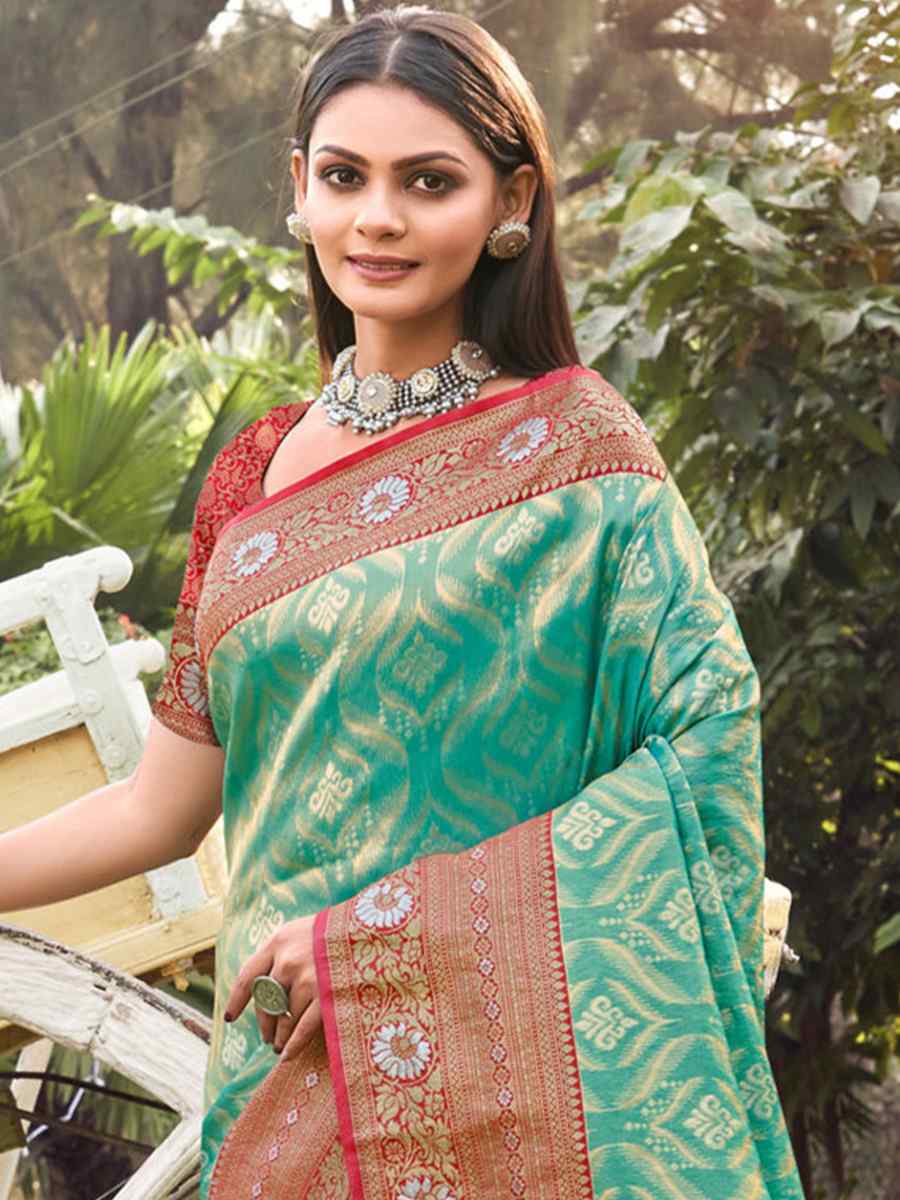 Green Banarasi Silk Handwoven Wedding Festival Heavy Border Saree