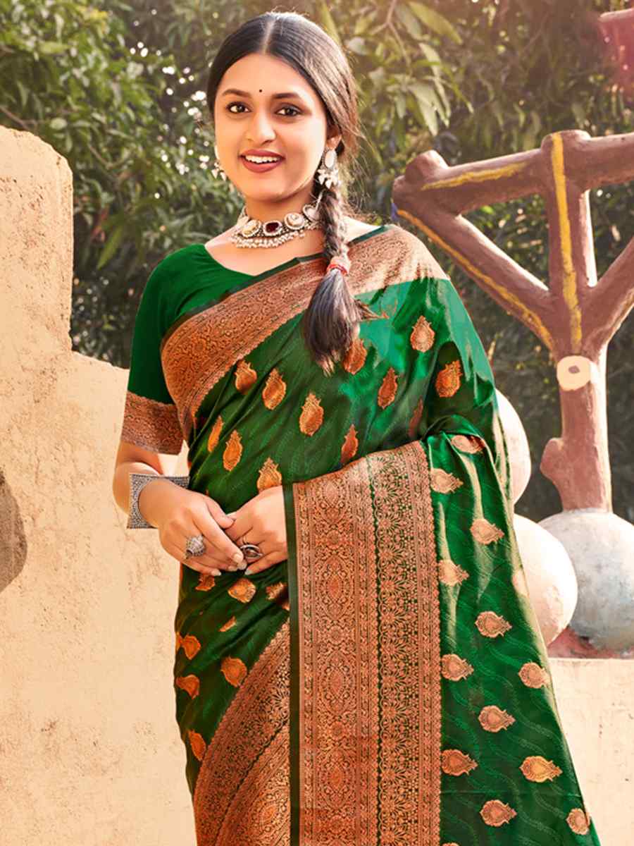 Green Banarasi Silk Handwoven Wedding Festival Heavy Border Saree