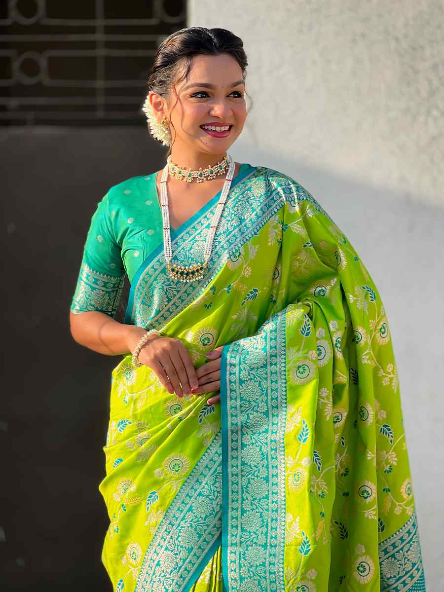 Green Banarasi Silk Handwoven Wedding Festival Heavy Border Saree