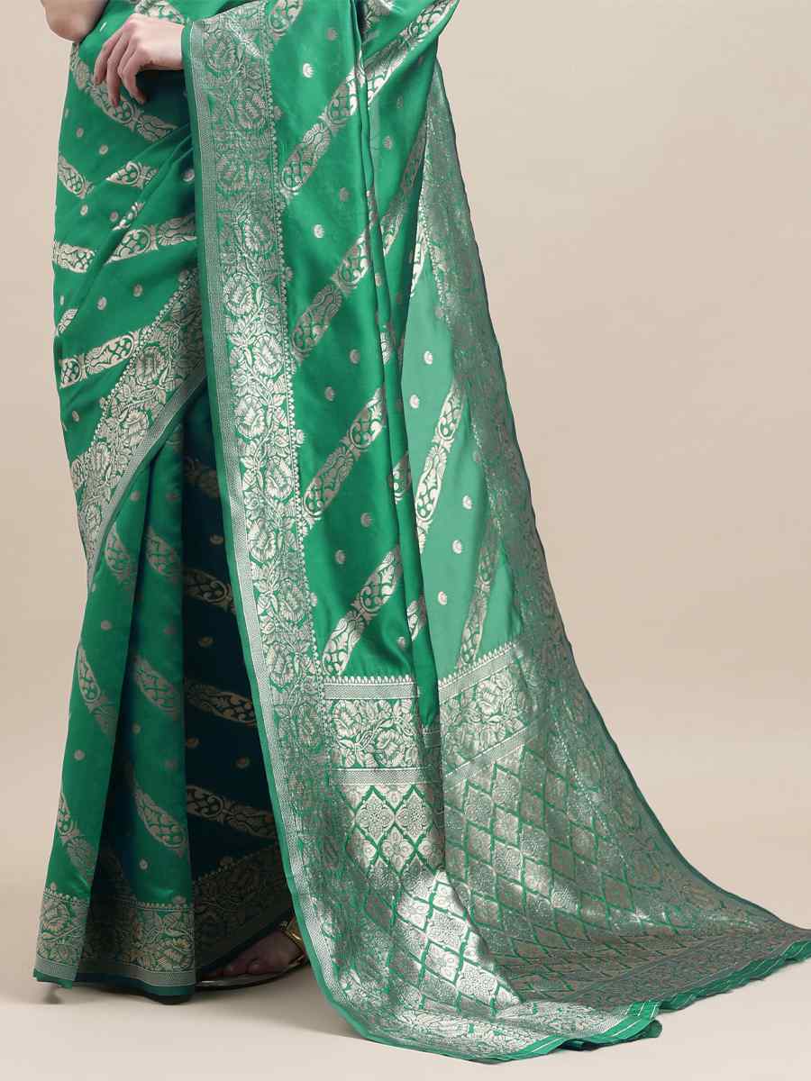 Green Banarasi Silk Handwoven Wedding Festival Heavy Border Saree