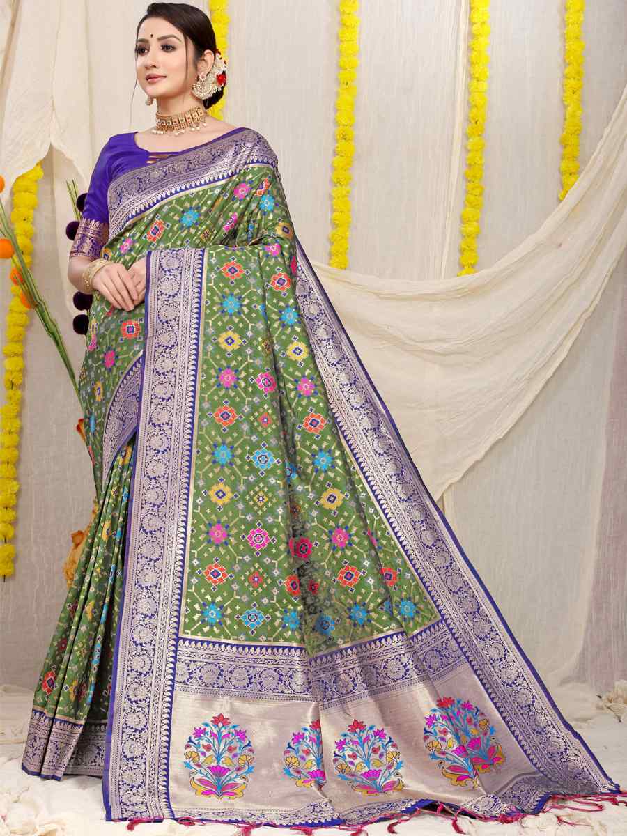 Green Banarasi Silk Handwoven Wedding Festival Heavy Border Saree