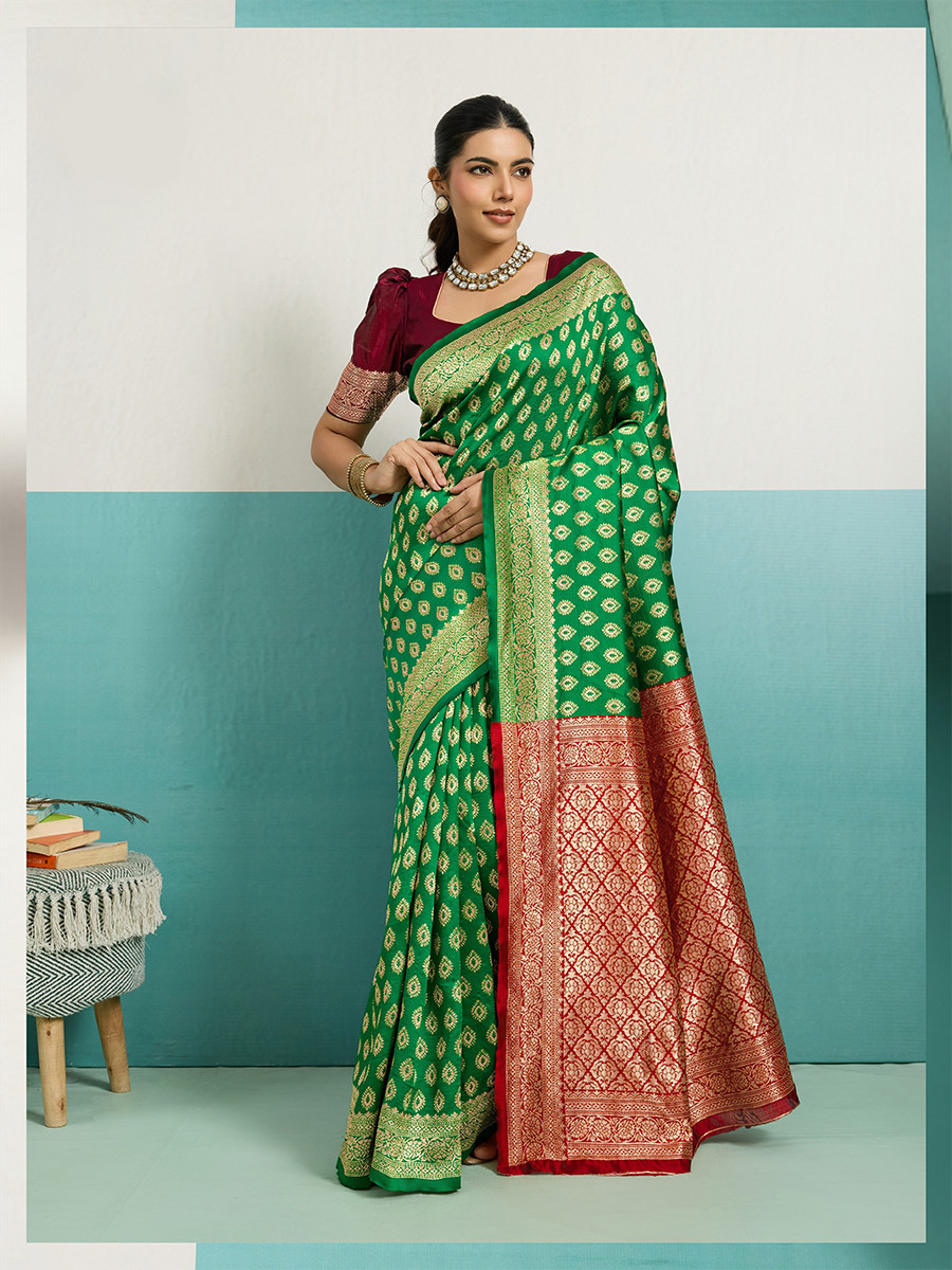 Green Banarasi Silk Zari Kanjivaram Handwoven Wedding Party Festival Reception Heavy Border Saree